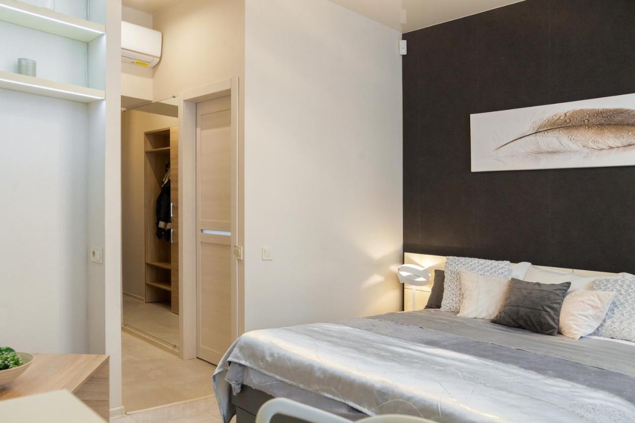 City Center Apartments Lviv Buitenkant foto