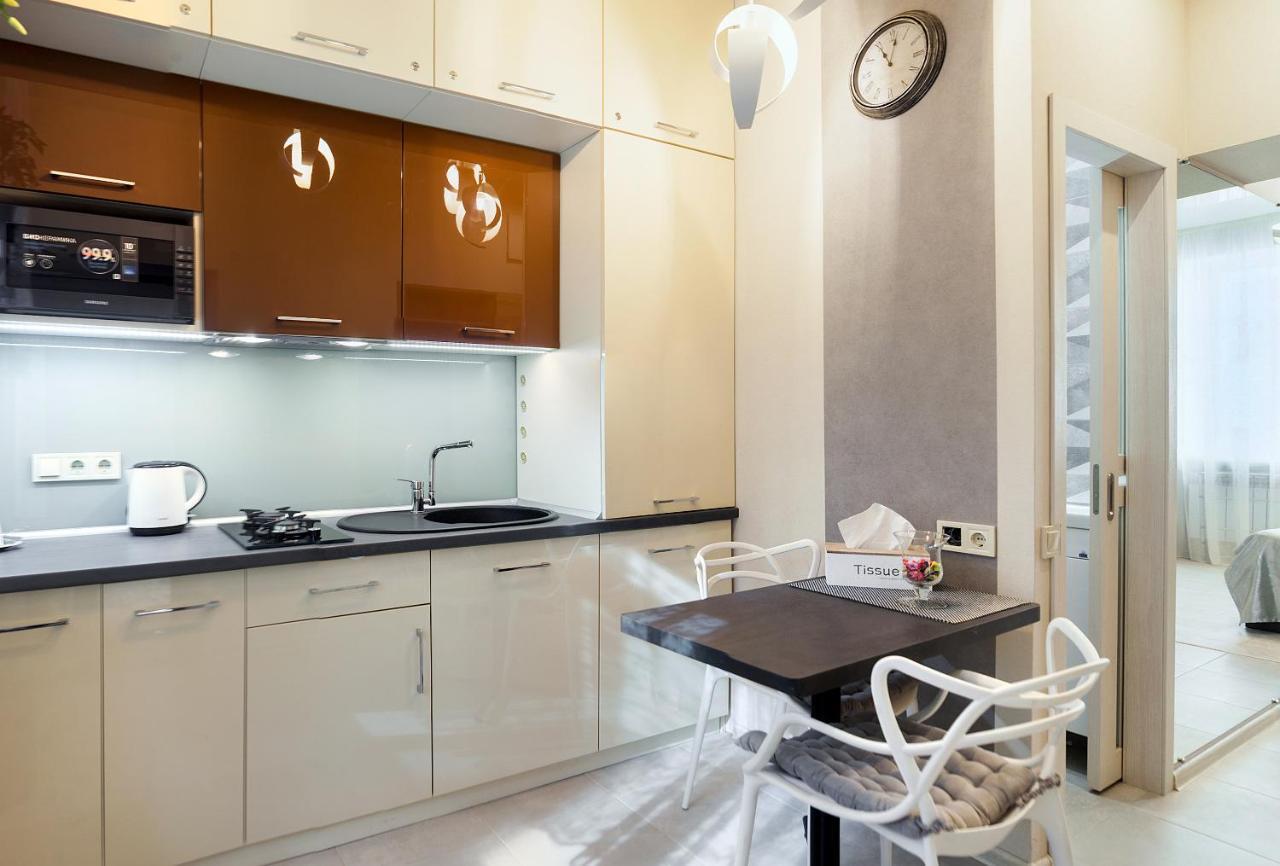 City Center Apartments Lviv Buitenkant foto