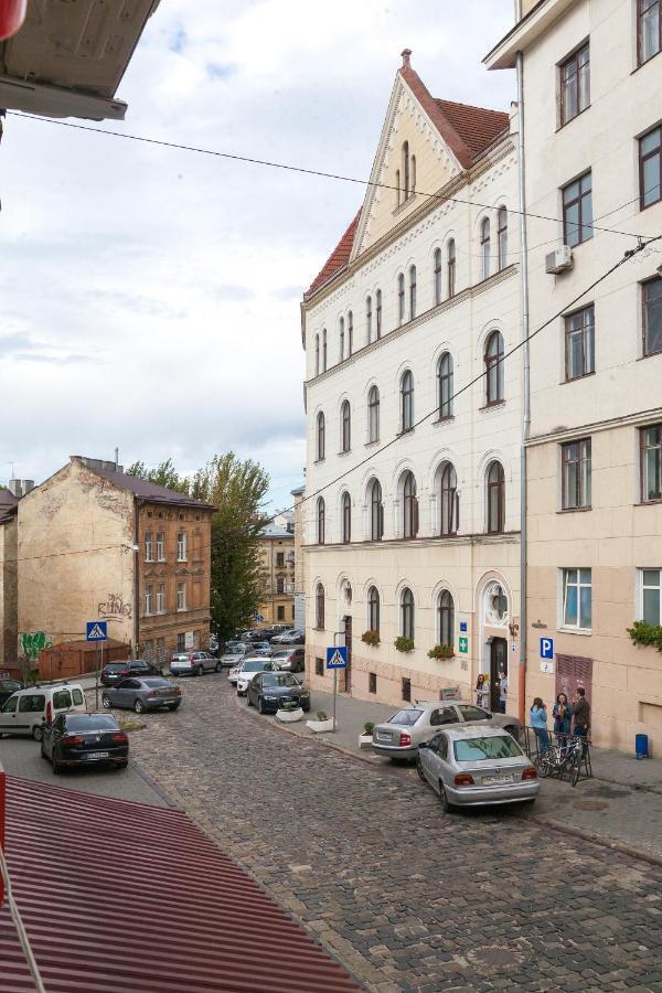 City Center Apartments Lviv Buitenkant foto