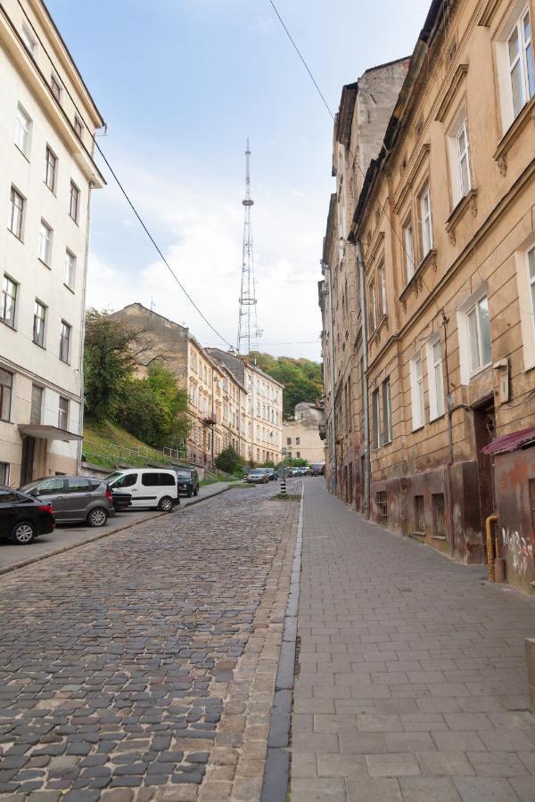 City Center Apartments Lviv Buitenkant foto